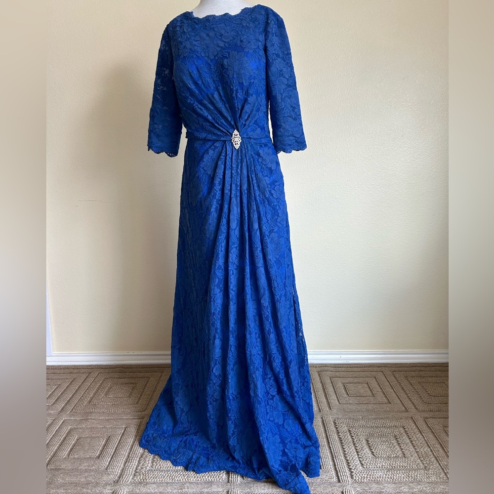 Beautiful mother of the bride gown size 4-6